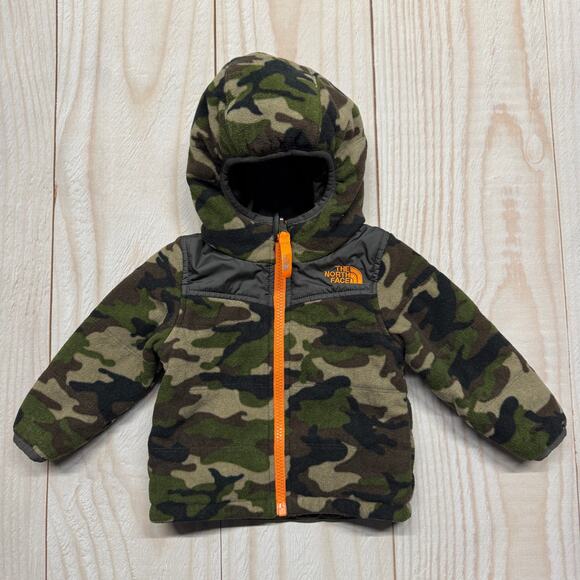 The North Face Baby 6-12M Reversible Full-Zip Hooded Jacket Camo/Gray - Picture 2 of 5